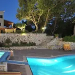 Vilă Melenia Almiros Beach