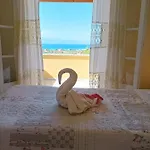 Melenia Vilă Almiros Beach