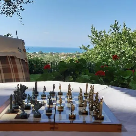 Melenia Almiros Beach